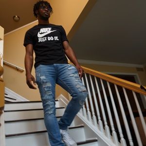 Meet your Posher, Ari